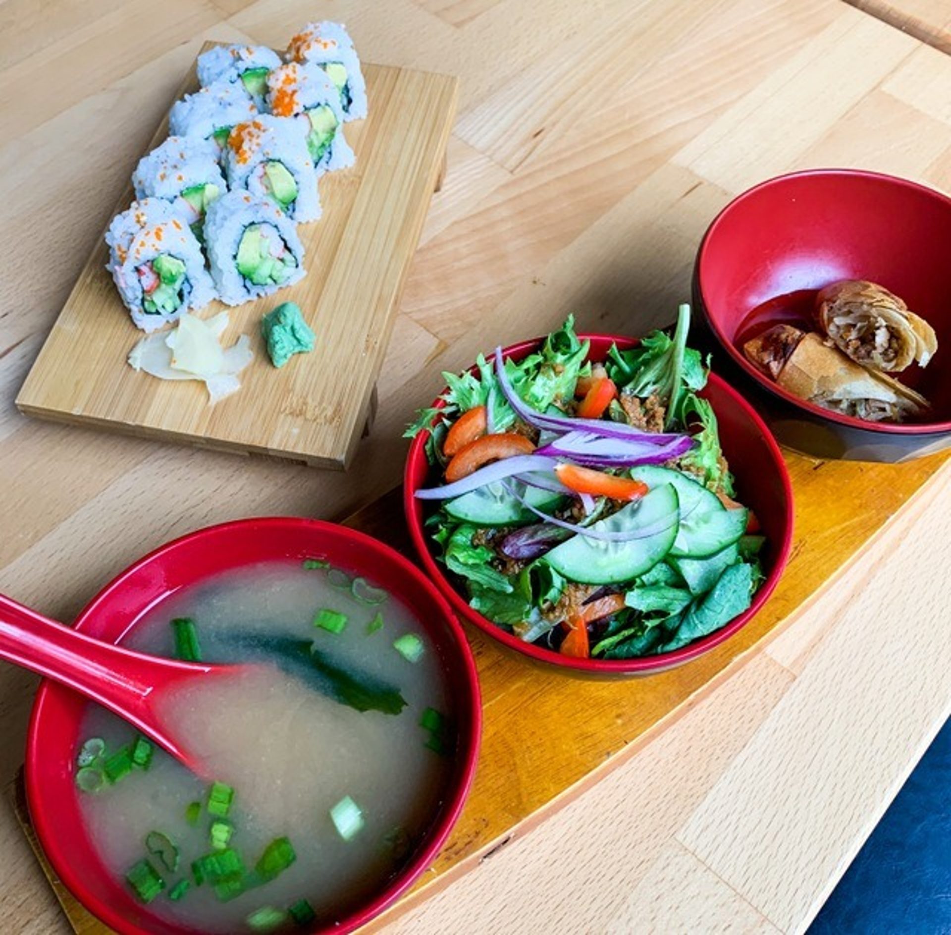 Fast Lunch Specials — Every weekday from 11 AM–3 PM.